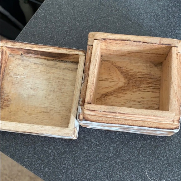 Box - Picture 2 of 2